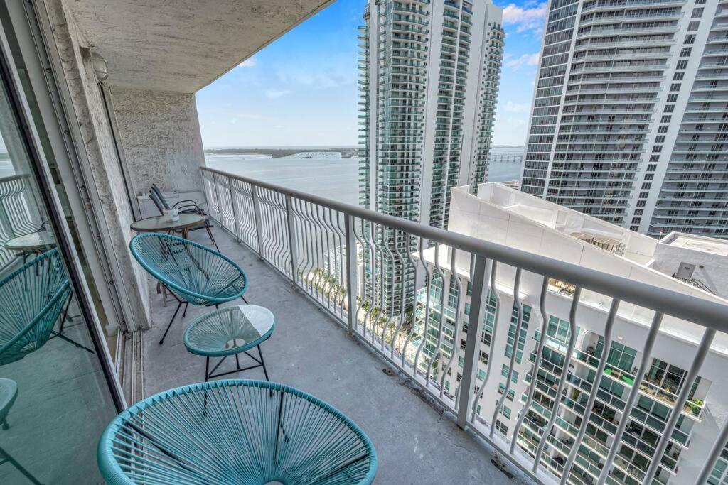 Luxurious Private Unit With Parking Apartamento Miami Exterior foto