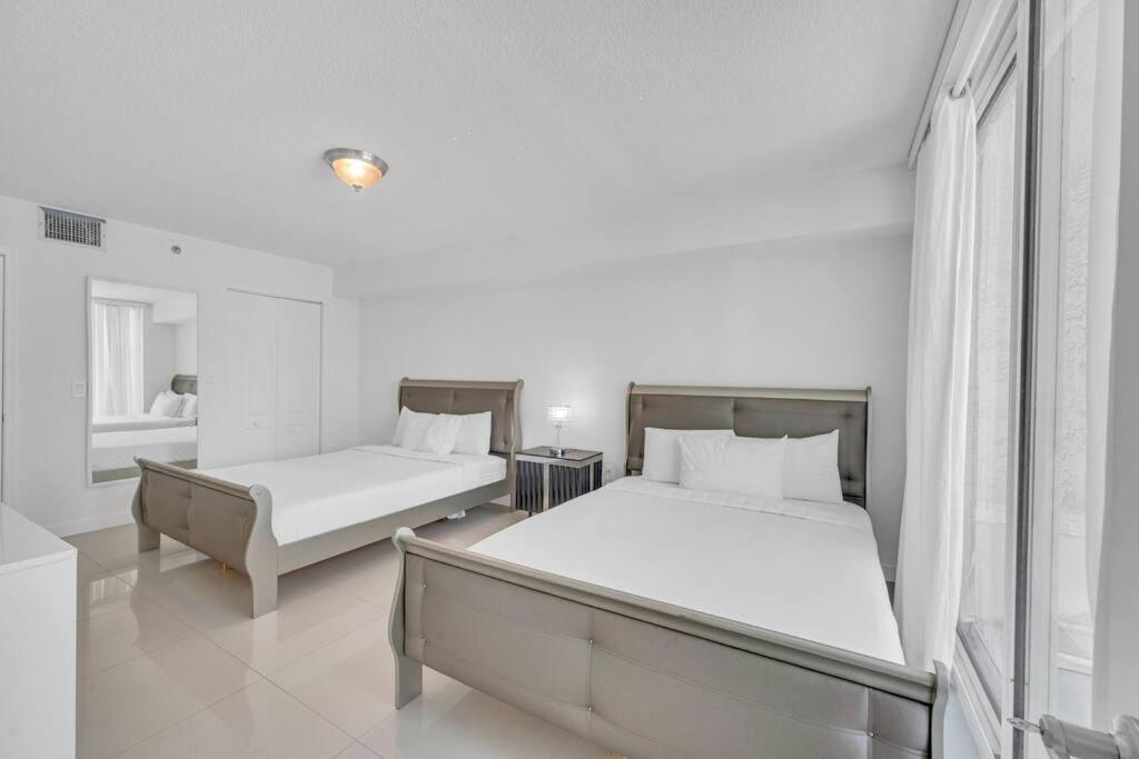 Luxurious Private Unit With Parking Apartamento Miami Exterior foto